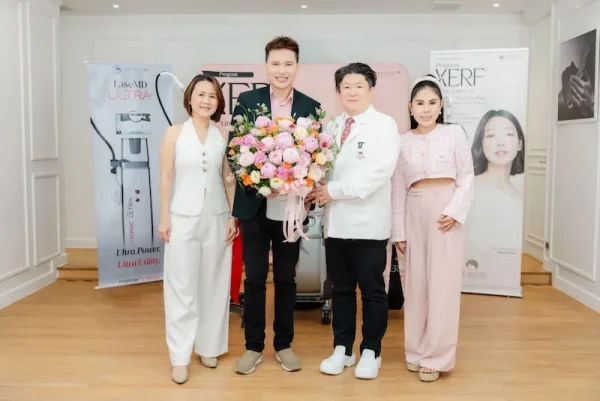 AESLA ส่งมอบนวัตกรรม XERF และ LaseMD Ultra พร้อมมอบป้าย Center of Excellence for Clinical Innovation แด่ Dr.Wichai Clinic ตอกย้ำการยกระดับวงการแพทย์ความงามไทย
